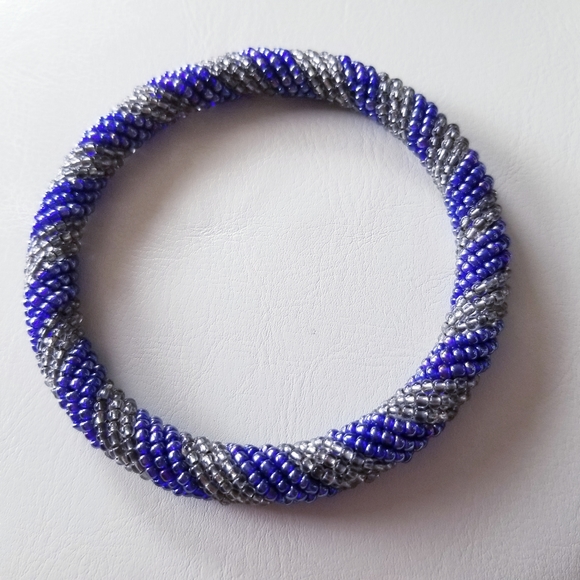 Bangle Bracelet - Picture 1 of 2